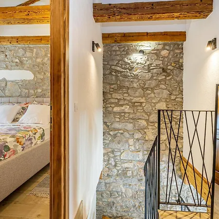 House Rural Frane * Kornić